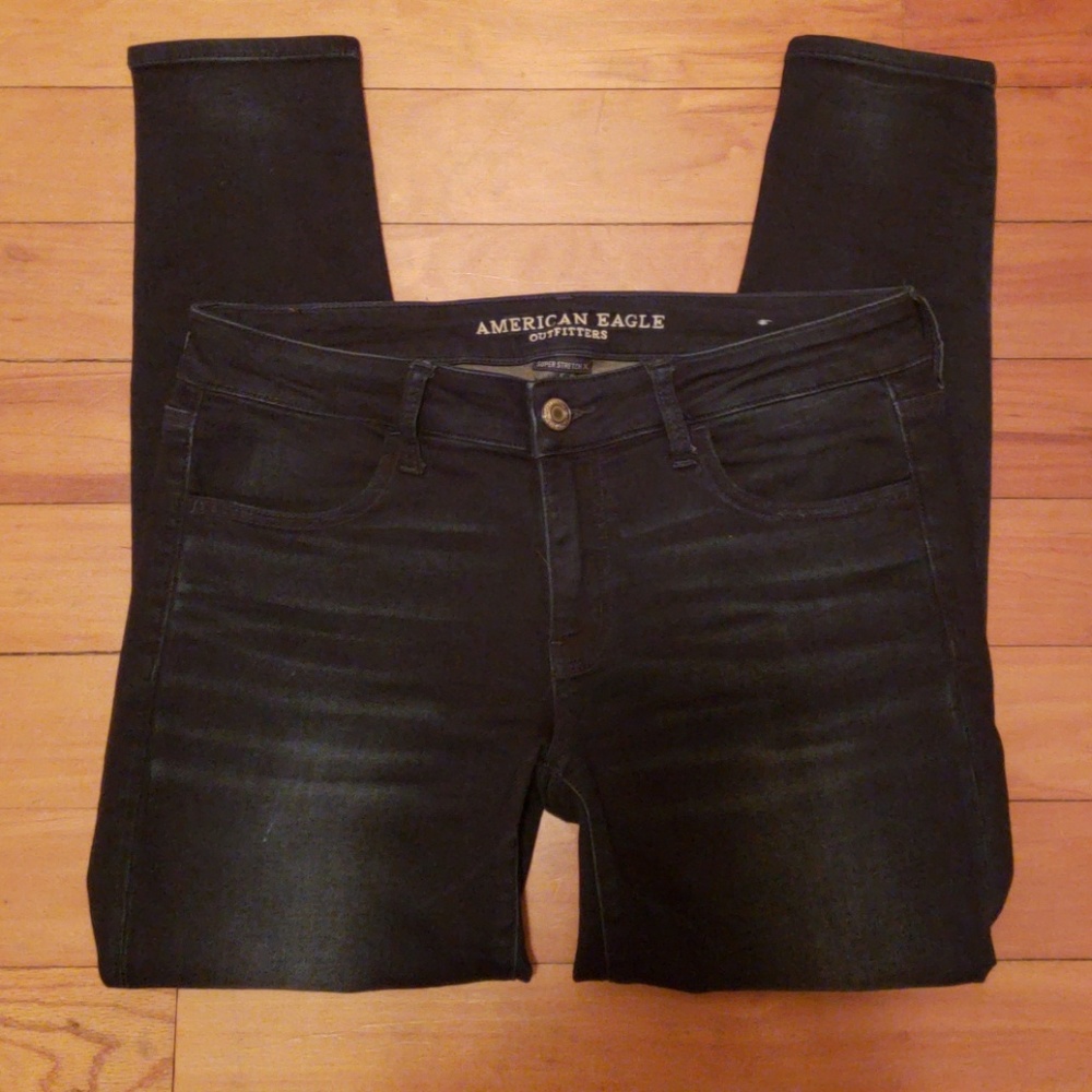 American Eagle Jegging Jean's.. Dark Blue